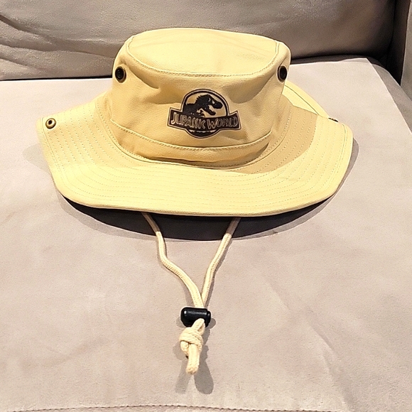 Universal Other - NWT Adult Jurassic World Safari Hat